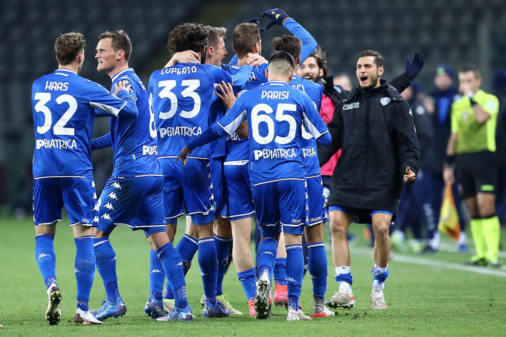 他的儿子居 他的儿子居