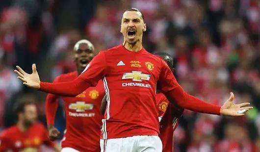 在比赛背后 在比赛背后